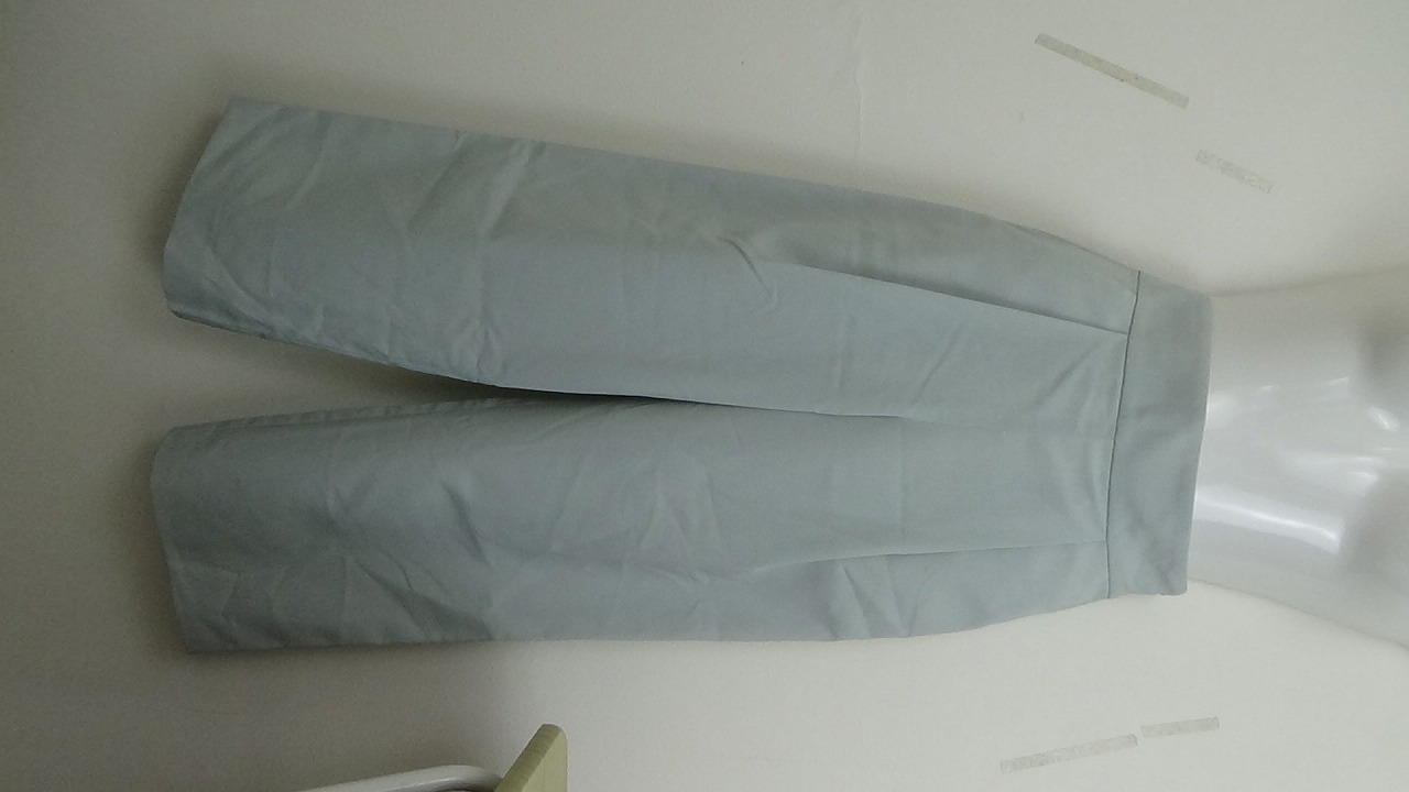 【petit quatre】パンツ