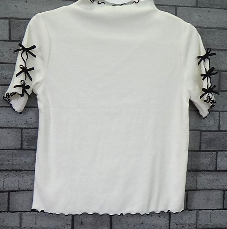 袖リボンTシャツ