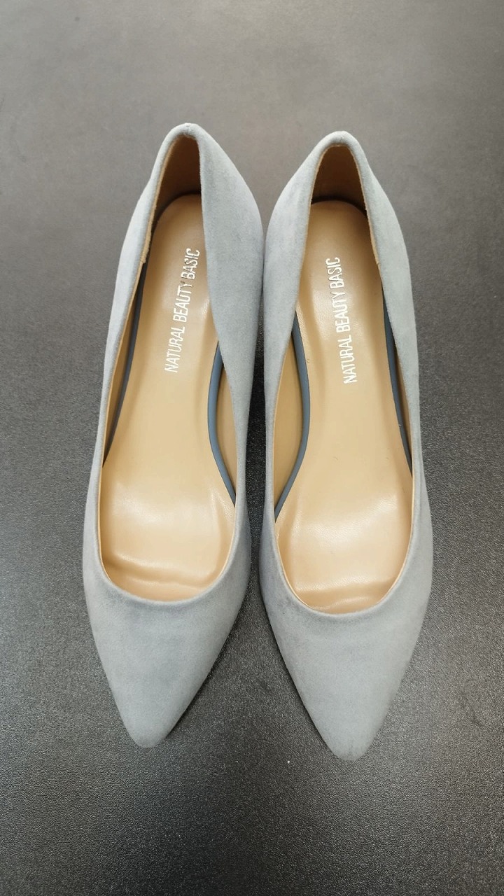 【NATURAL BEAUTY BASIC】 パンプス