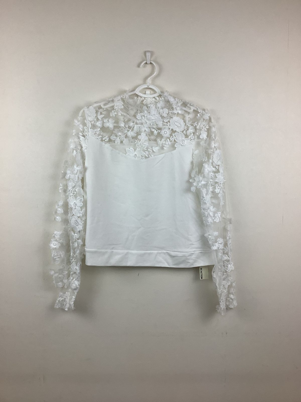 【Chain Reaction】3Dレースブラウス